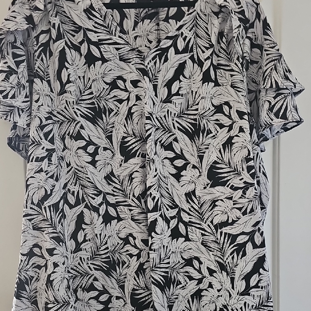 Lane Bryant Black and White Leaf Print Blouse
